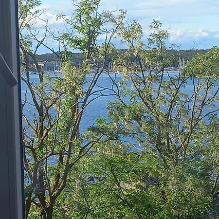 Sea View With Garage Apartman *