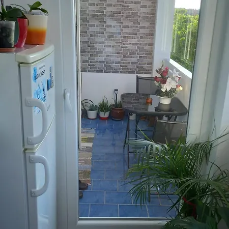 Apartment Sea View With Garage Pula